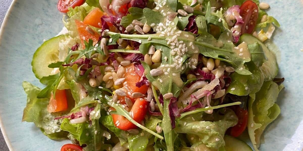 ayurvedische-kueche-ayurveda Ayurvedisches Kichererbsen-Curry mit Gewürzen im Café Restaurant Blattwerk in Bad Homburg.